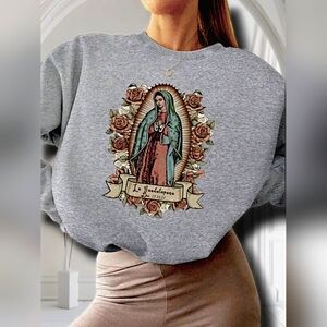 Women's Plus Size Graphic Print Crew Neck Sweatshirt in Grey Size 4XL